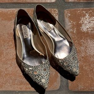 Badgley Mischka Gigi Crystal Pointed Toe Flat Sz 6